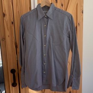 Women’s Gray Button-Up Shirt